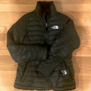 The NorthFace girls reversible mossbud parka